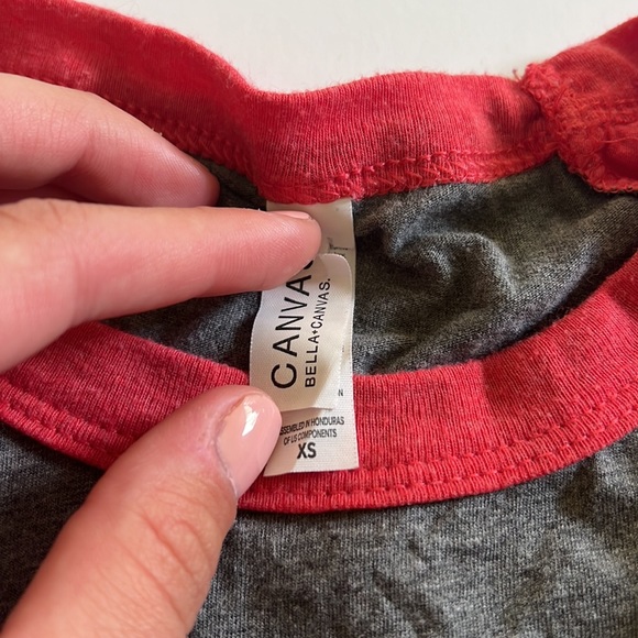 Grey and Red Minnesota Home 3/4 Length Sleeve T-shirt Size XS - Picture 4 of 4